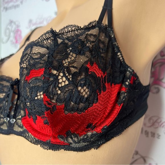 Victoriaβs Secret bra diamonds red black lace bling tie shimmer shiny y2k β€οΈππ - Picture 6 of 12